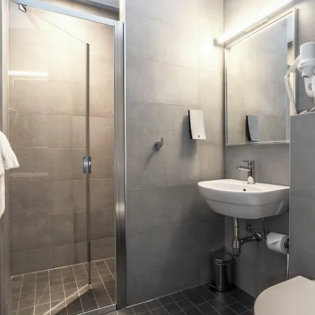 Hotel Thon Bjorneparken 4*